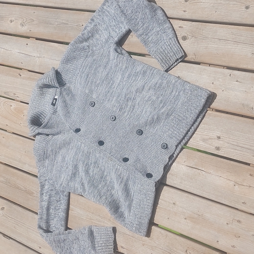 H&M sweater